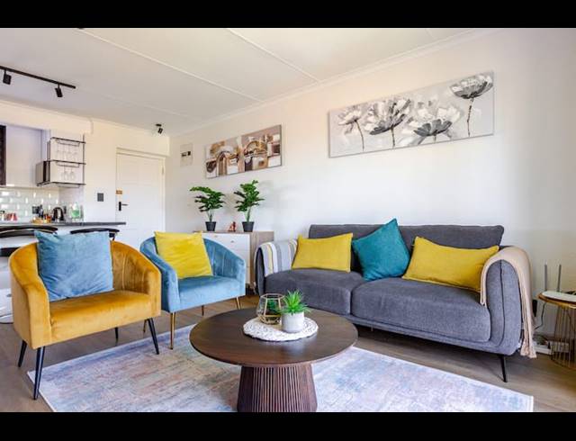 1 BEDROOM APARTMENT TO LET IN WEST BEACH